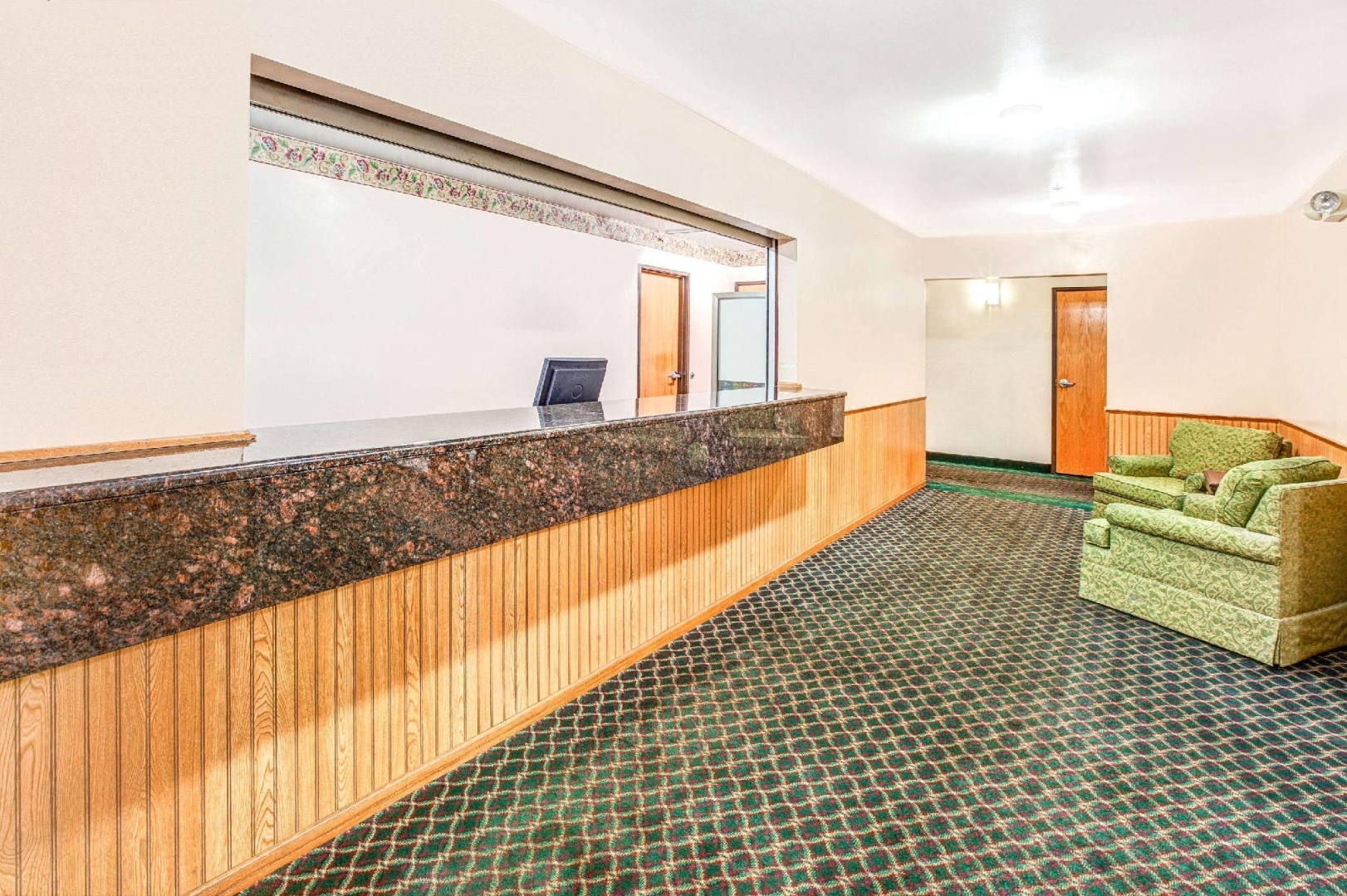 Photo - Super 8 by Wyndham McHenry/Fox Lake Area
