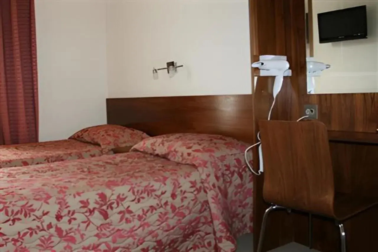 Photo - Wedgewood Hotel