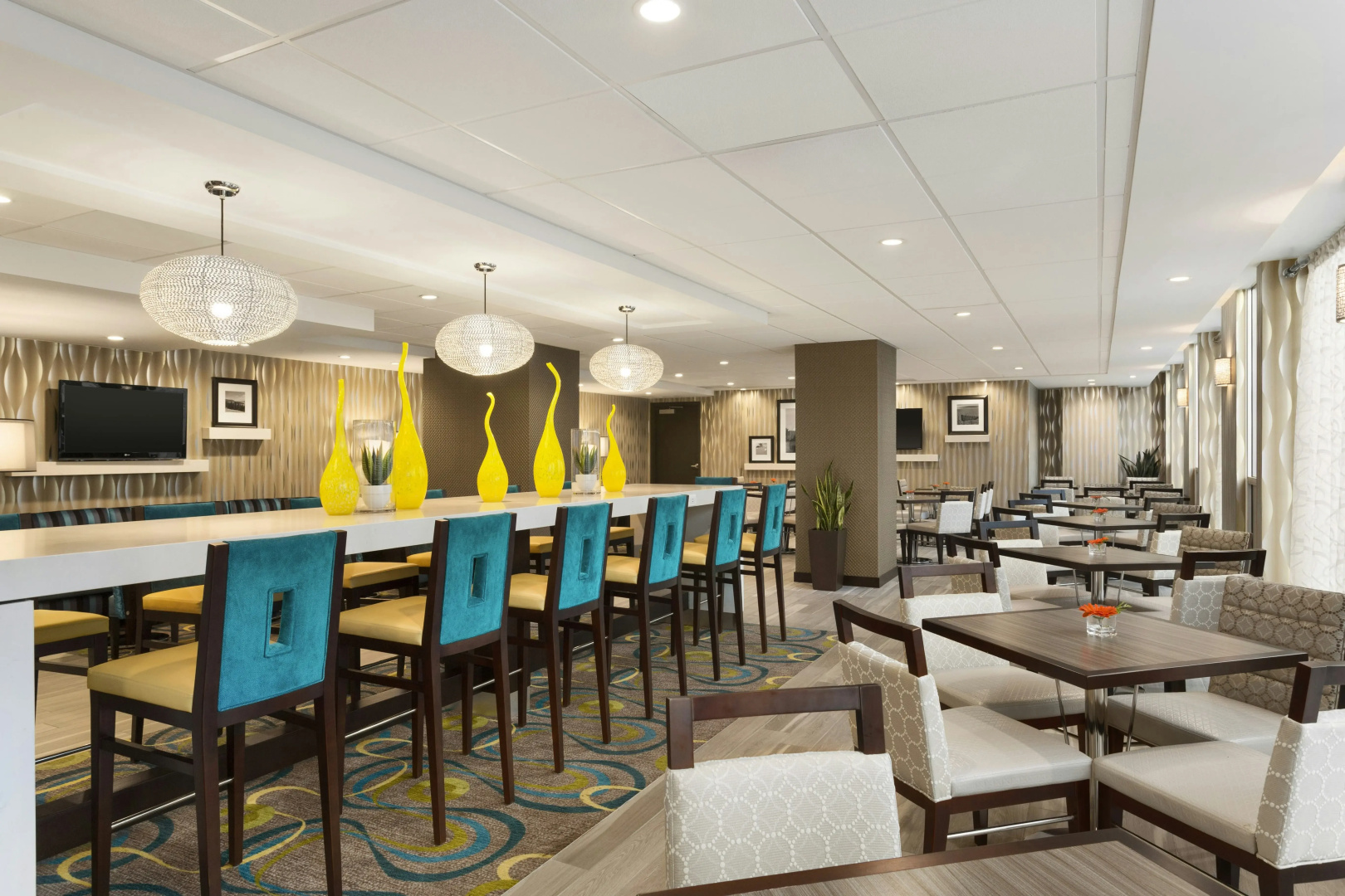 Photo - Hampton Inn and Suites by Hilton, Downtown Vancouver