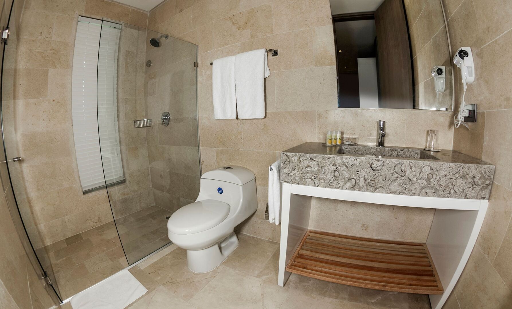 Photo - Oz Hotel Luxury