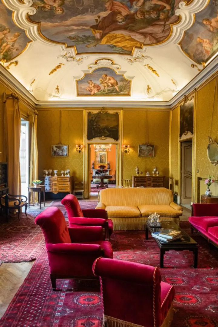Photo - Palazzo Arone dei Baroni di Valentino