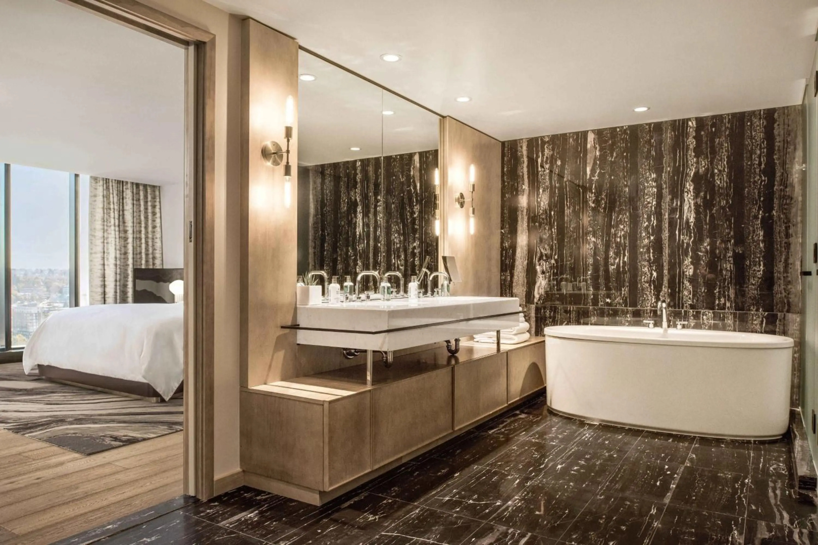 Photo - JW Marriott Parq Vancouver