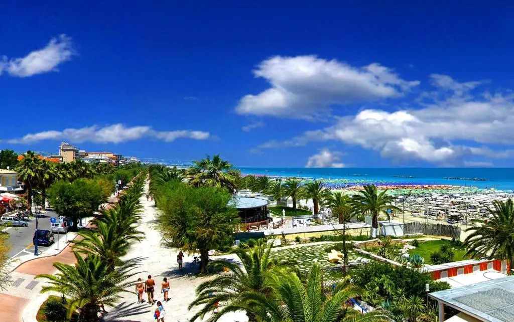 Foto - International Hotel & Suite - In prima fila sul lungomare