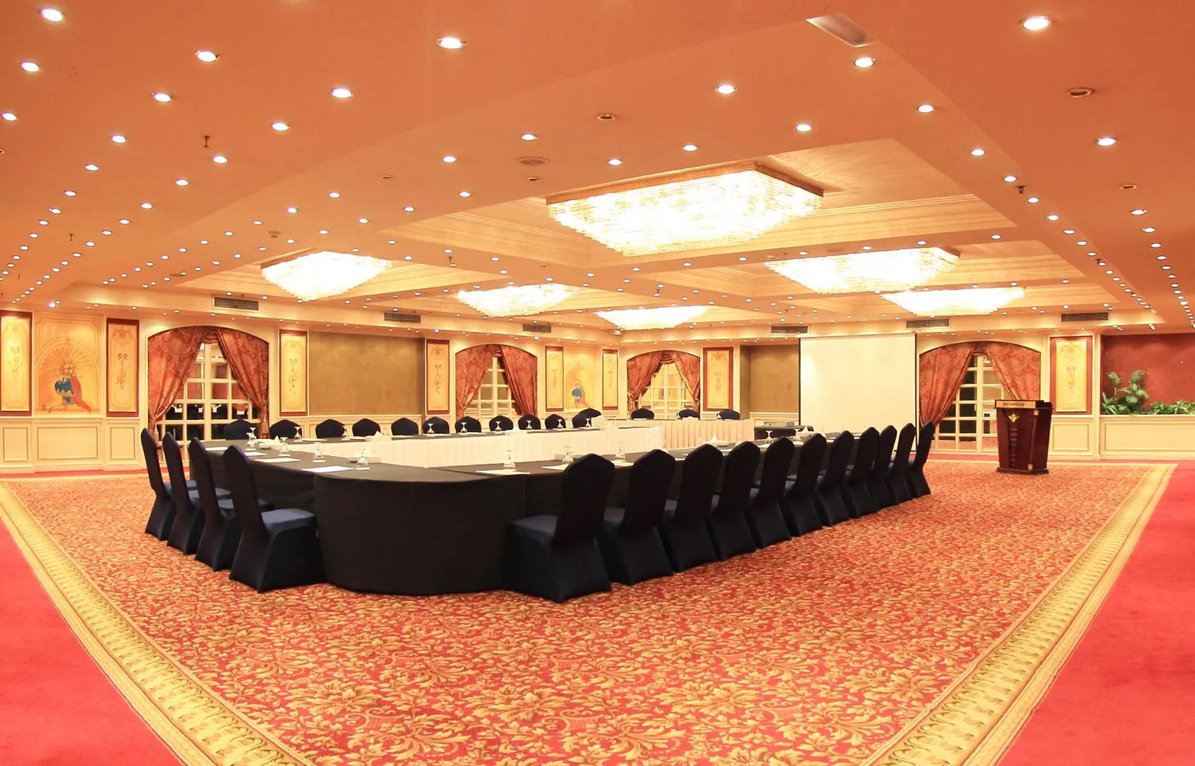 Photo - Pyramisa Suites Hotel Cairo