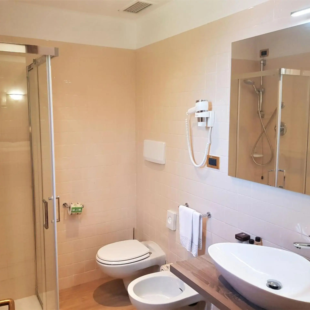 Photo - Astra Hotel