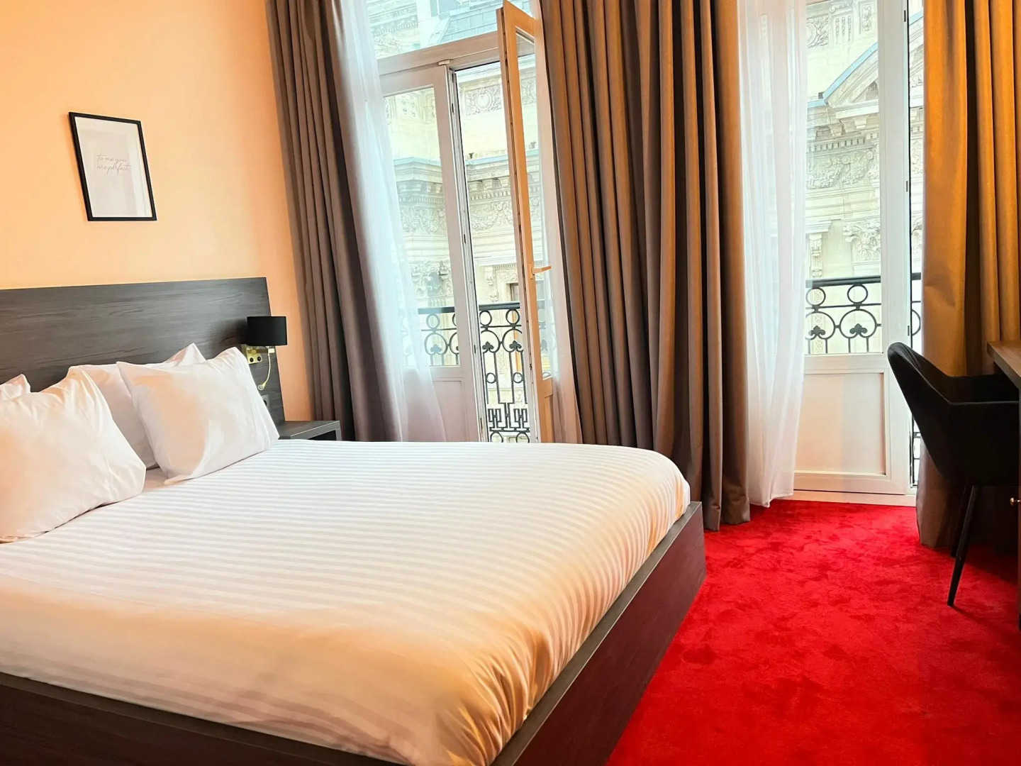 Photo - La Bourse Hotel