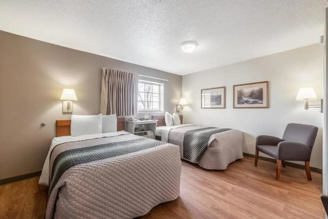 Photo - HomeTowne Studios & Suites by Red Roof Charlotte - Concord