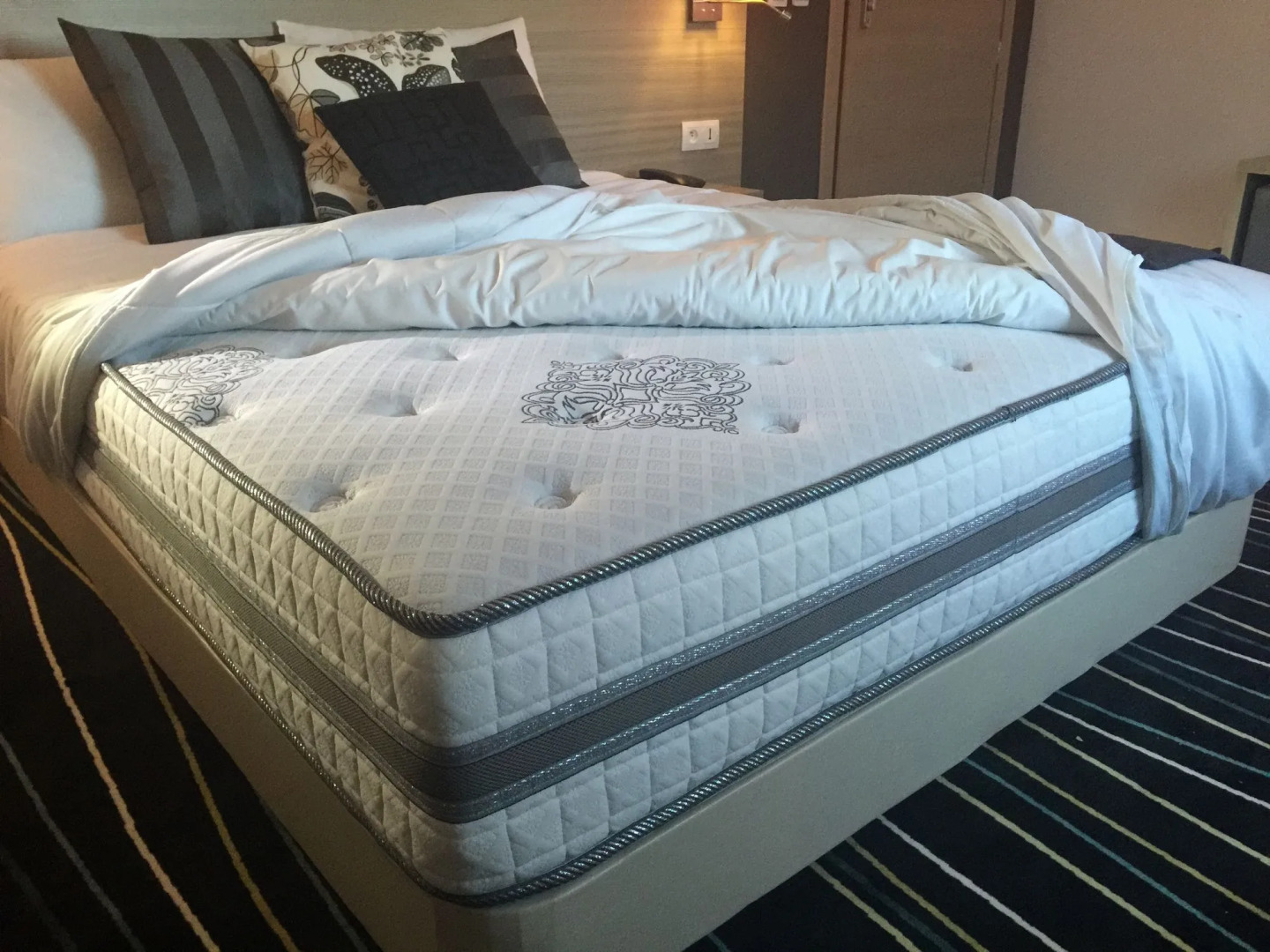 Foto - The Originals City, Marne-la-Vallée Est, Meaux ,GLASSY HOTEL