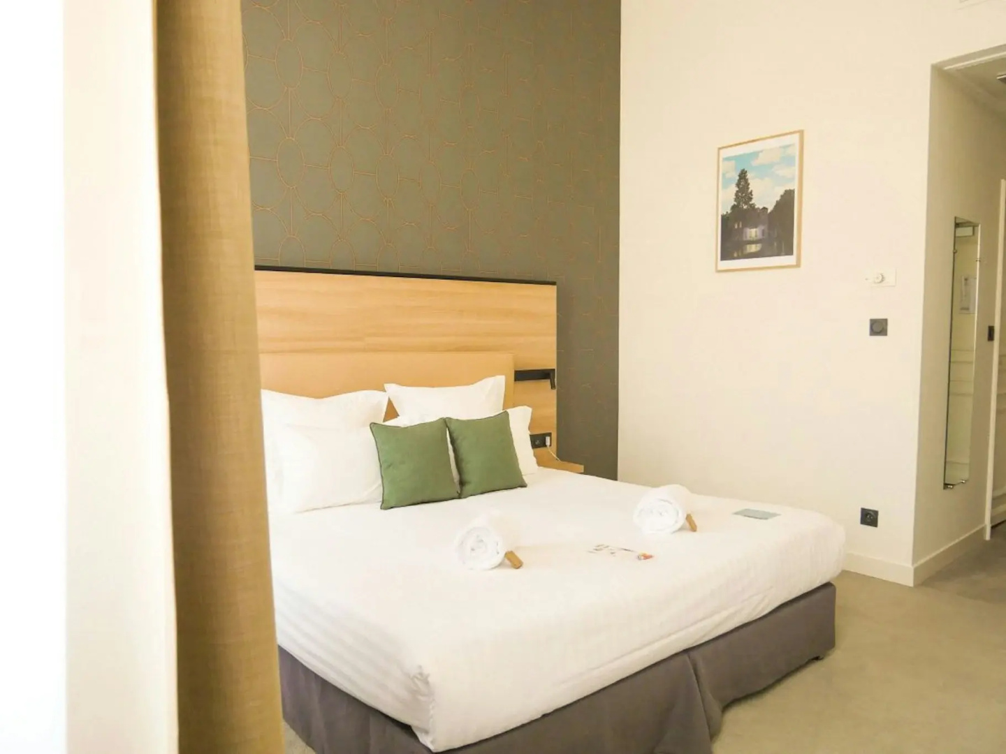Photo - Le Phenix Hotel