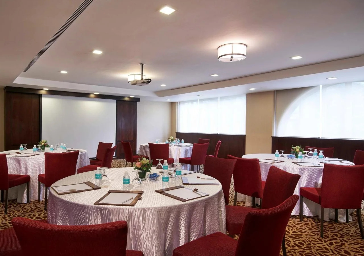 Photo - Village Hotel Albert Court by Far East Hospitality