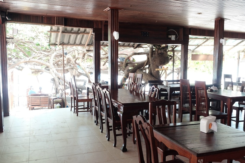 Photo - Tom Pizza Resort