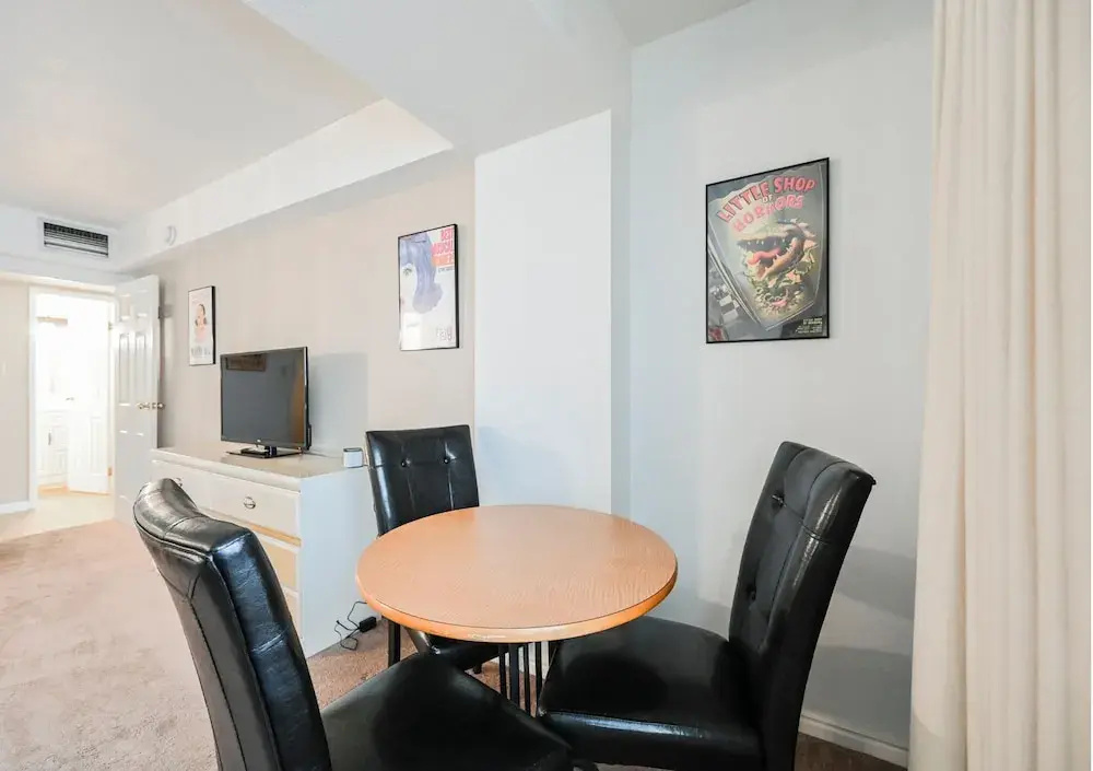 Foto - StripViewSuites at Jockey Club