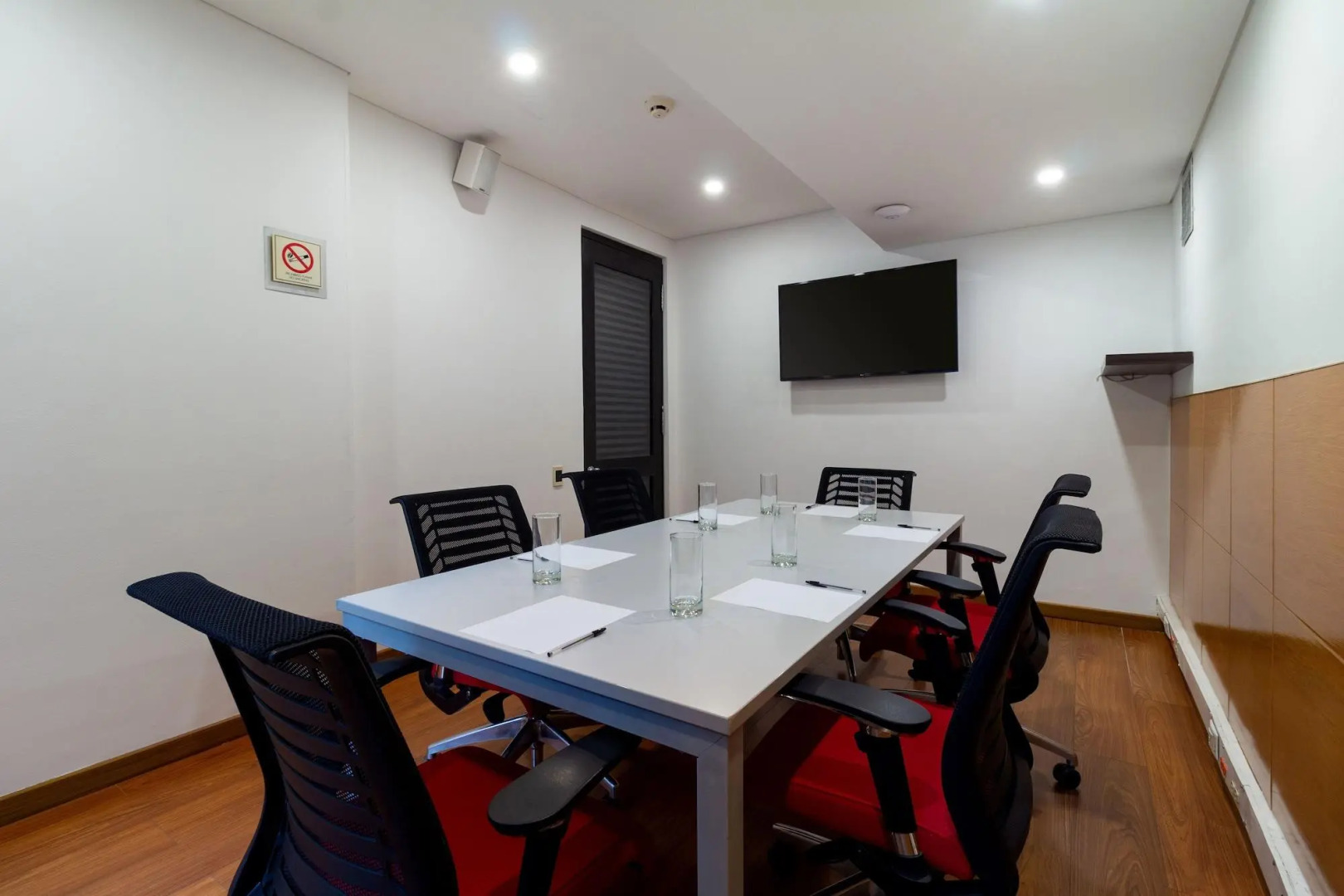 Photo - Hotel Madisson Inn Luxury By GEH Suites