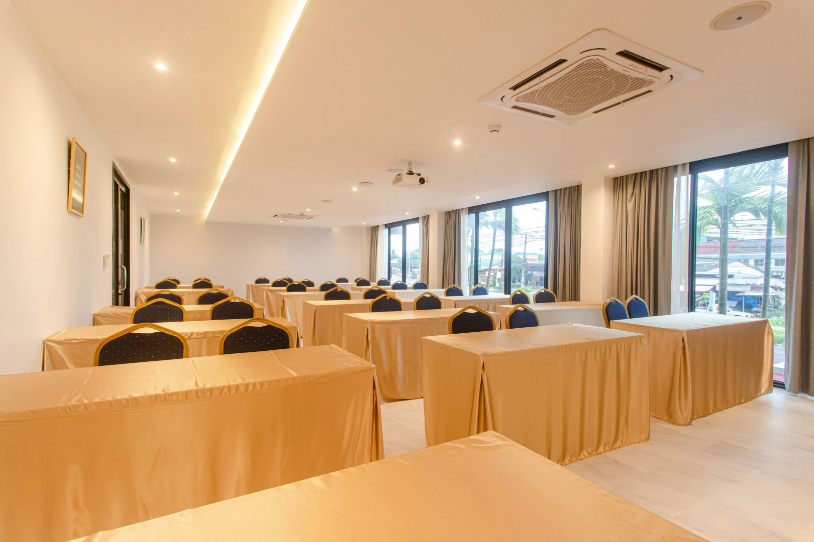 Foto - Tour De Phuket Hotel - SHA Plus