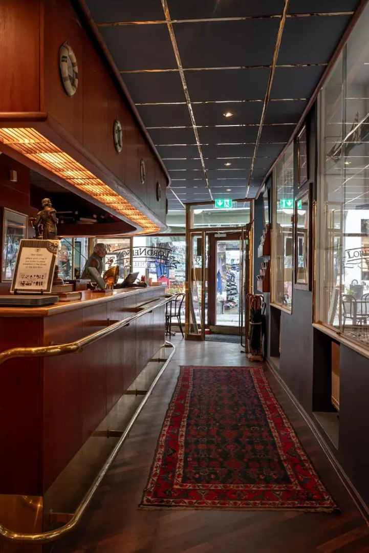 Photo - Lord Nelson Hotel