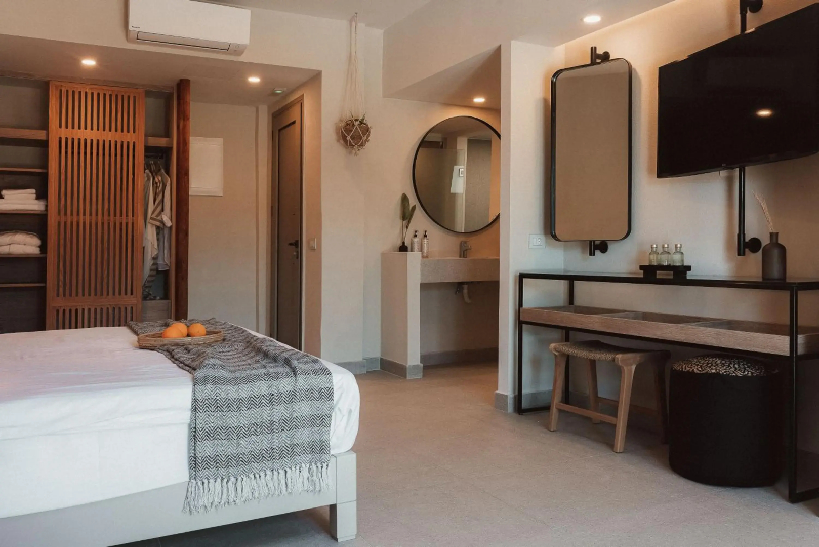 Photo - Eliros Mare Beachfront Poem Hotel