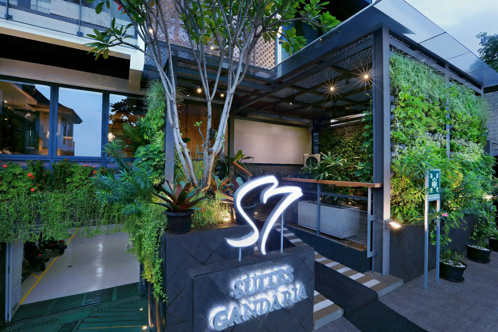 Photo - S7 Suites Gandaria