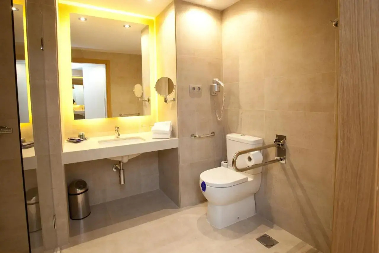 Photo - M.A. Hotel Sevilla Congresos