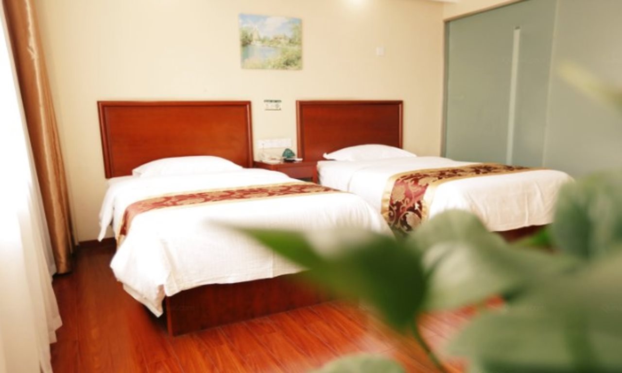 GreenTree Inn ShanDong ZiBo LinZi People Square Long-term Bus Station East Express Hotel