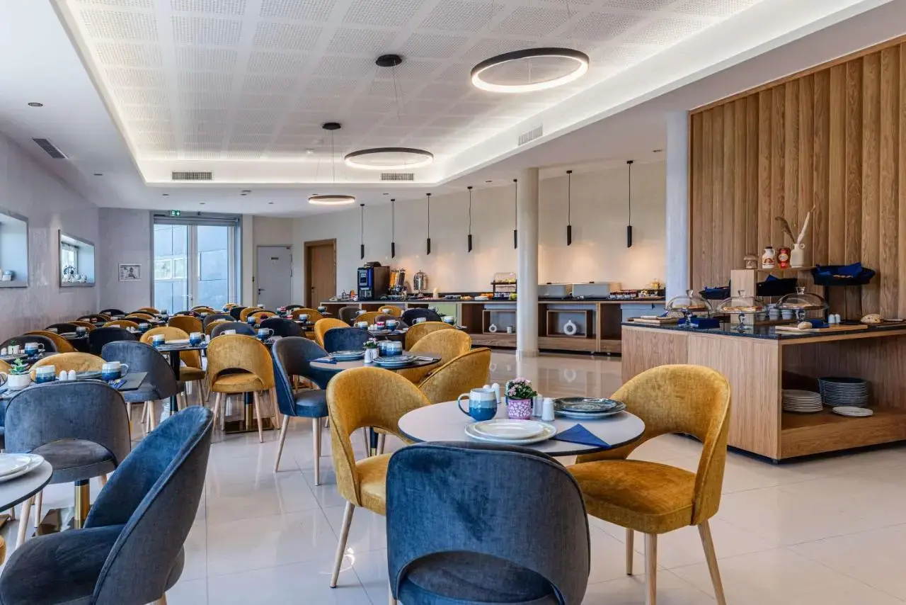 Foto - Brit Hotel Privilège Paris Rosny-sous-Bois