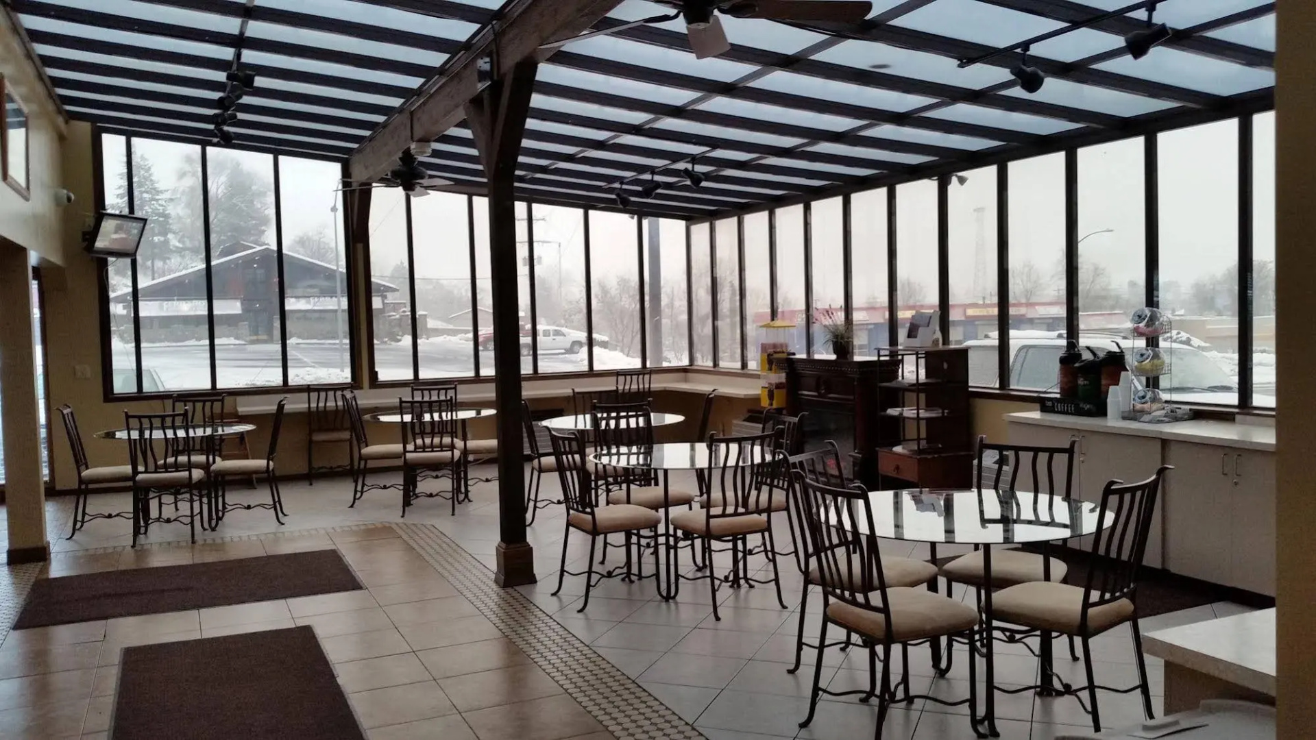Foto - Days Inn & Suites by Wyndham Spokane
