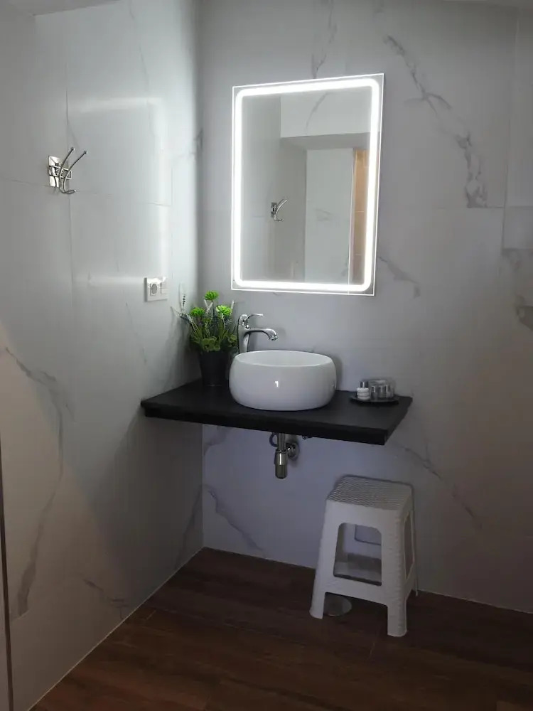 Photo - Sandra Rooms