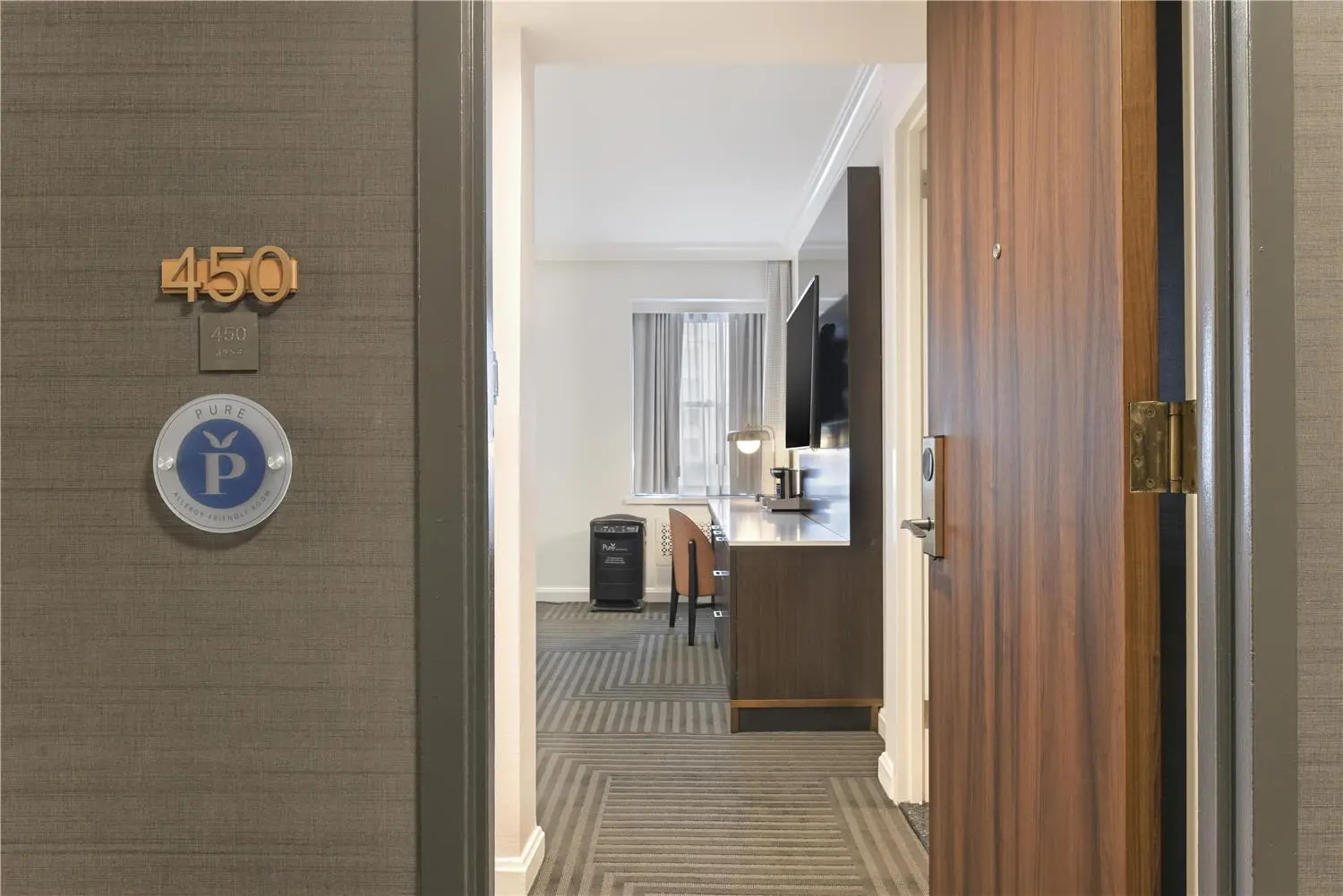 Photo - Capital Hilton