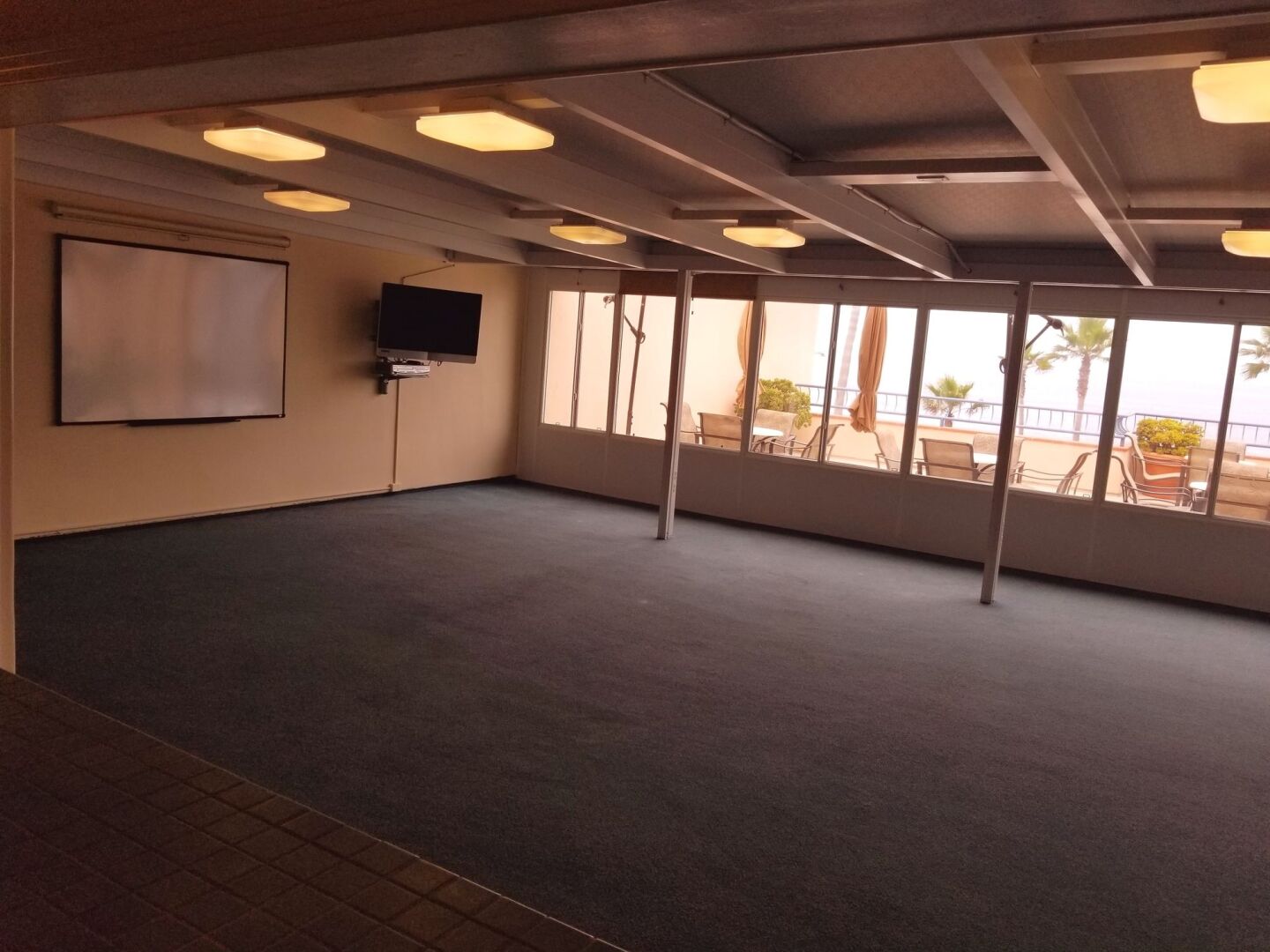 Photo - Tamarack Beach Hotel