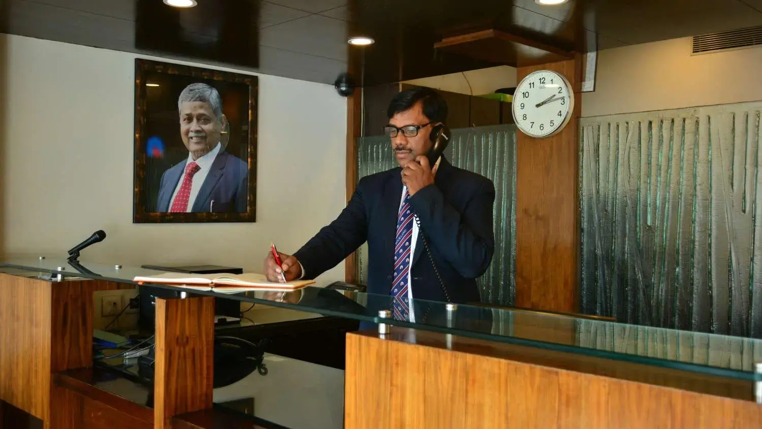 Photo - Rockland Hotel Panchsheel Enclave