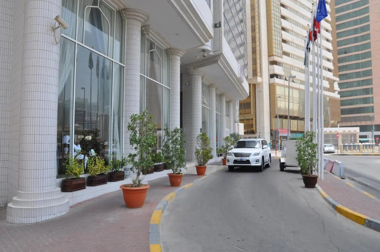 Photo - Grand Continental Hotel