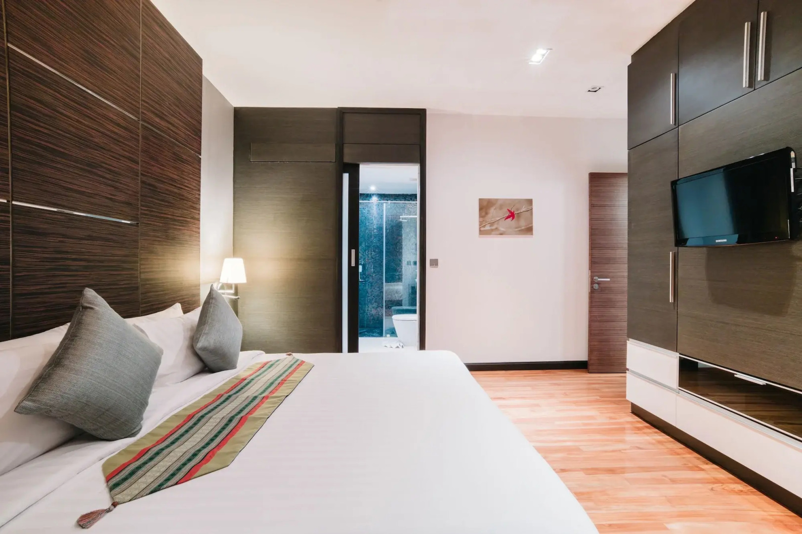 Foto - Lumen Bangkok Srinakarin