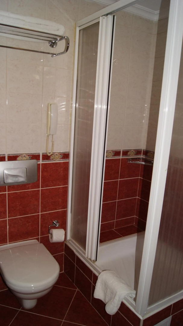 Photo - Central Hotel