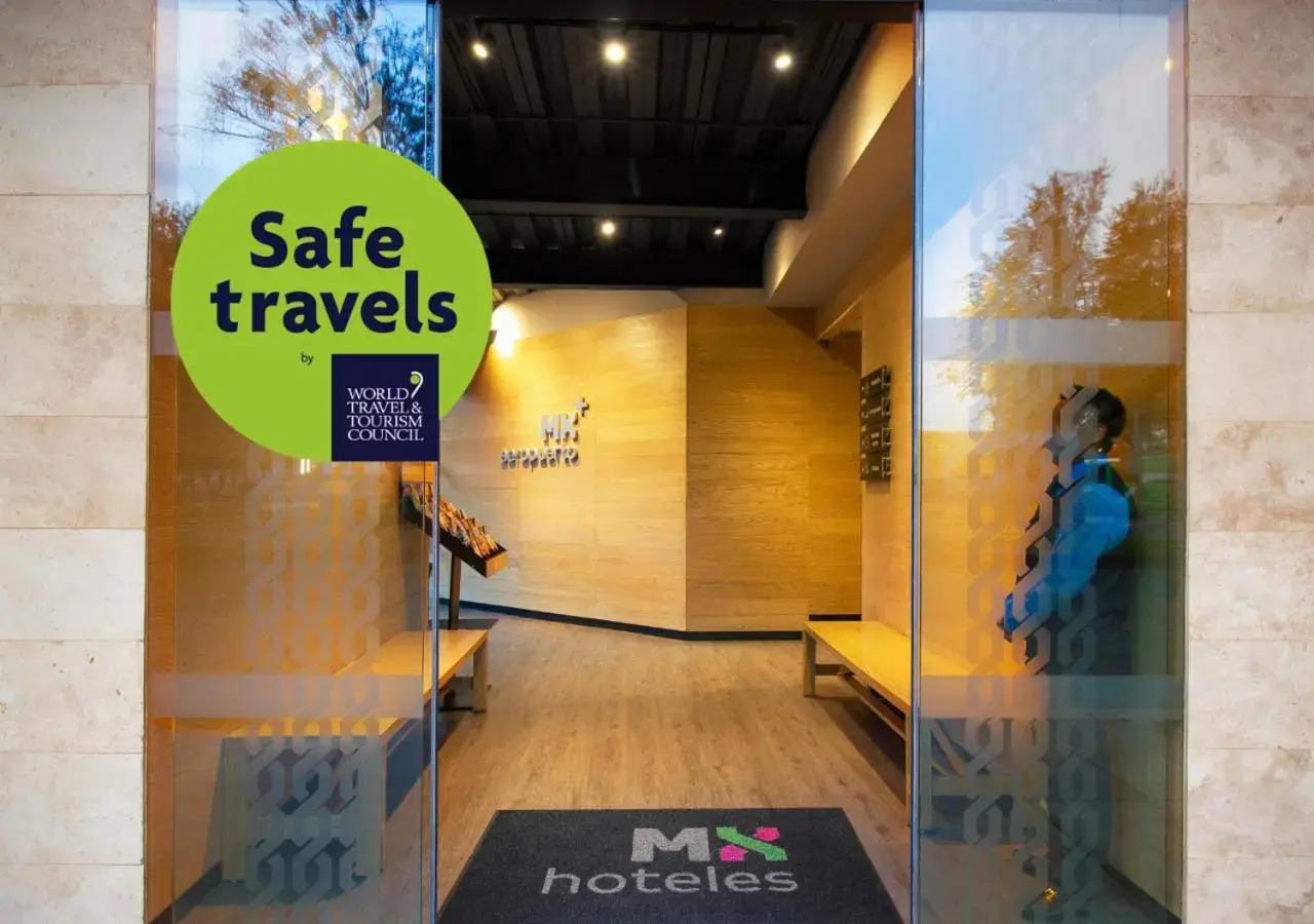 Photo - Hotel MX aeropuerto CDMX, Trademark Collection by Wyndham