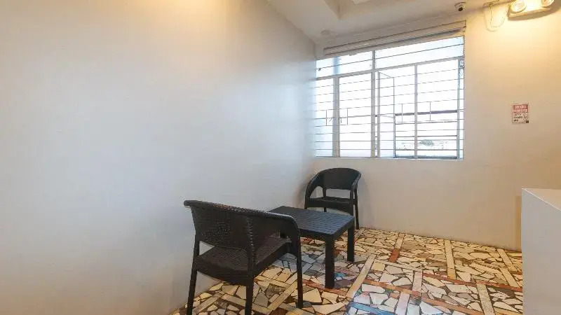 Foto - RedDoorz at V Plaza Hotel Manila