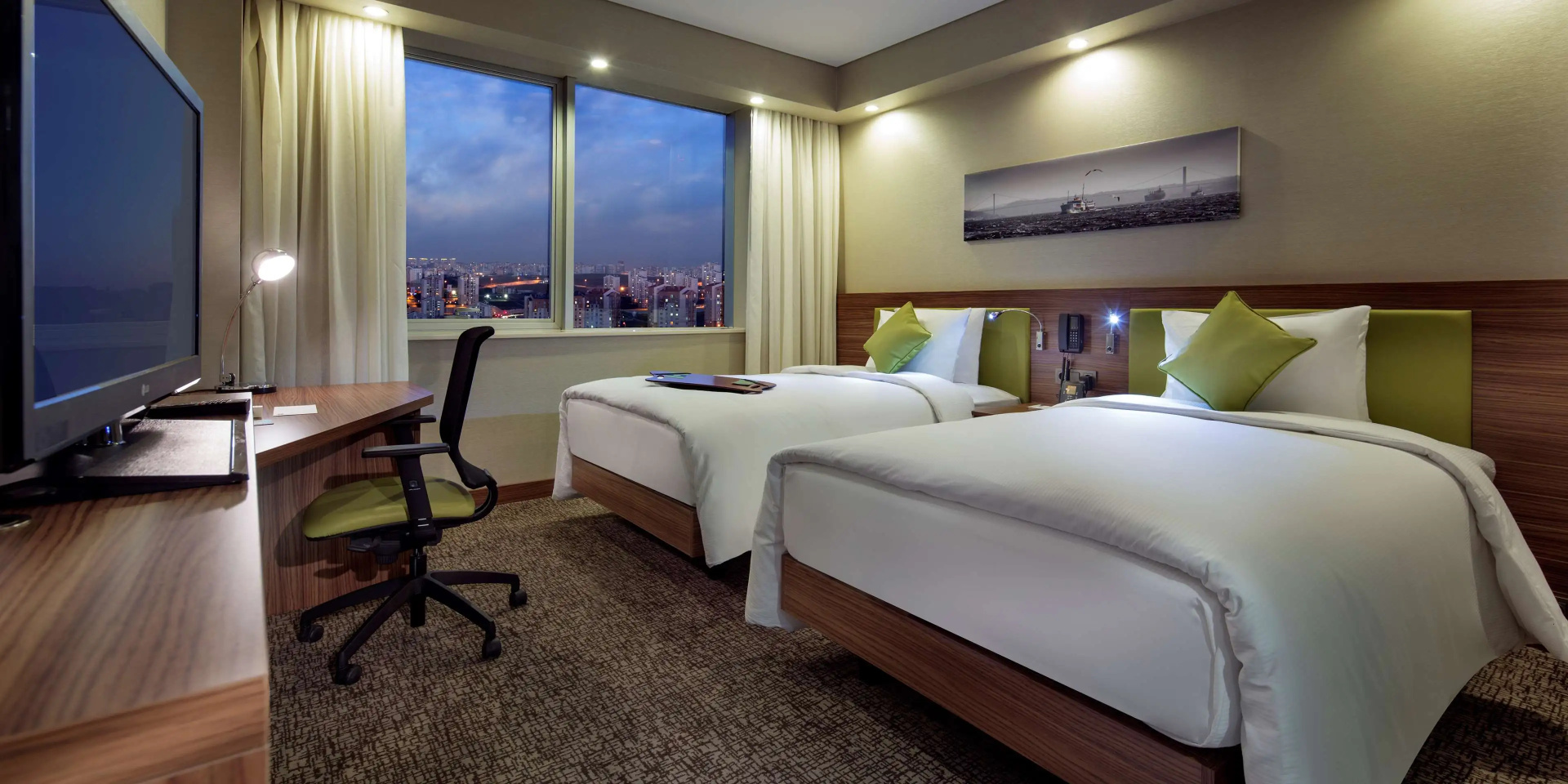 Photo - Hampton by Hilton Istanbul Kayasehir