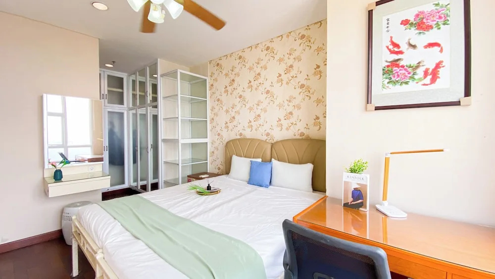 Modern Look 2Br At Lucky Tower Residence Apartment