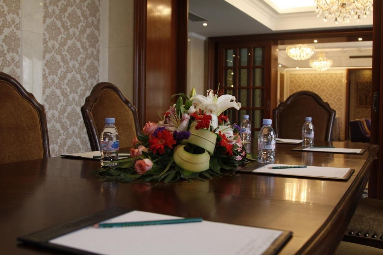 Photo - Merry Hotel Shanghai (Former Rendezvous Merry Hotel Shanghai)