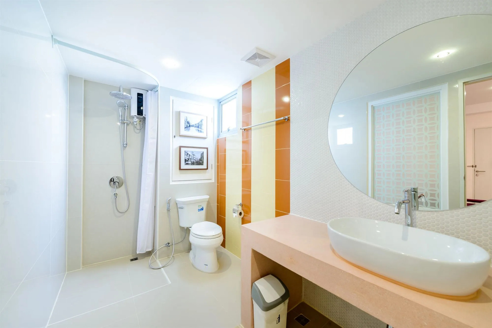 Foto - The Tint At Phuket Town - SHA Plus