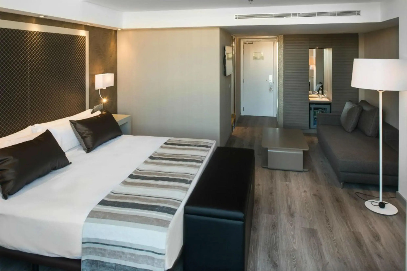 Foto - Catalonia Square 4* Sup