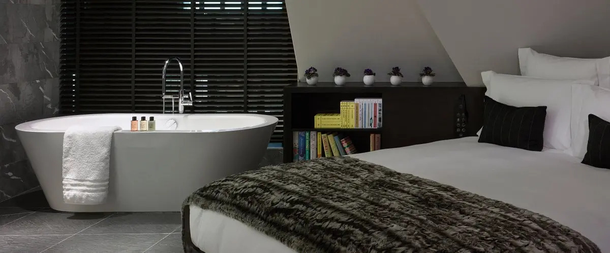 Photo - South Place Hotel