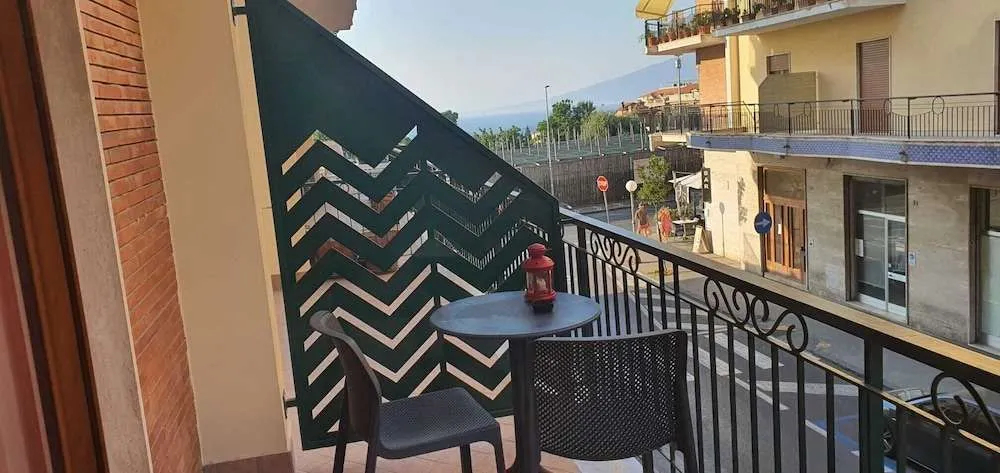 Foto - The White Lodge