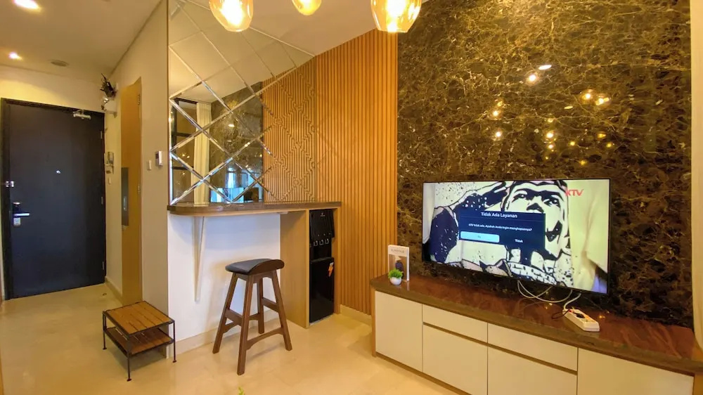 Nice And Homey 1Br At Sudirman Suites Apartment
