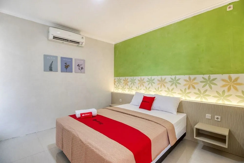 Photo - RedDoorz near Malioboro Tugu Station Jogja 2
