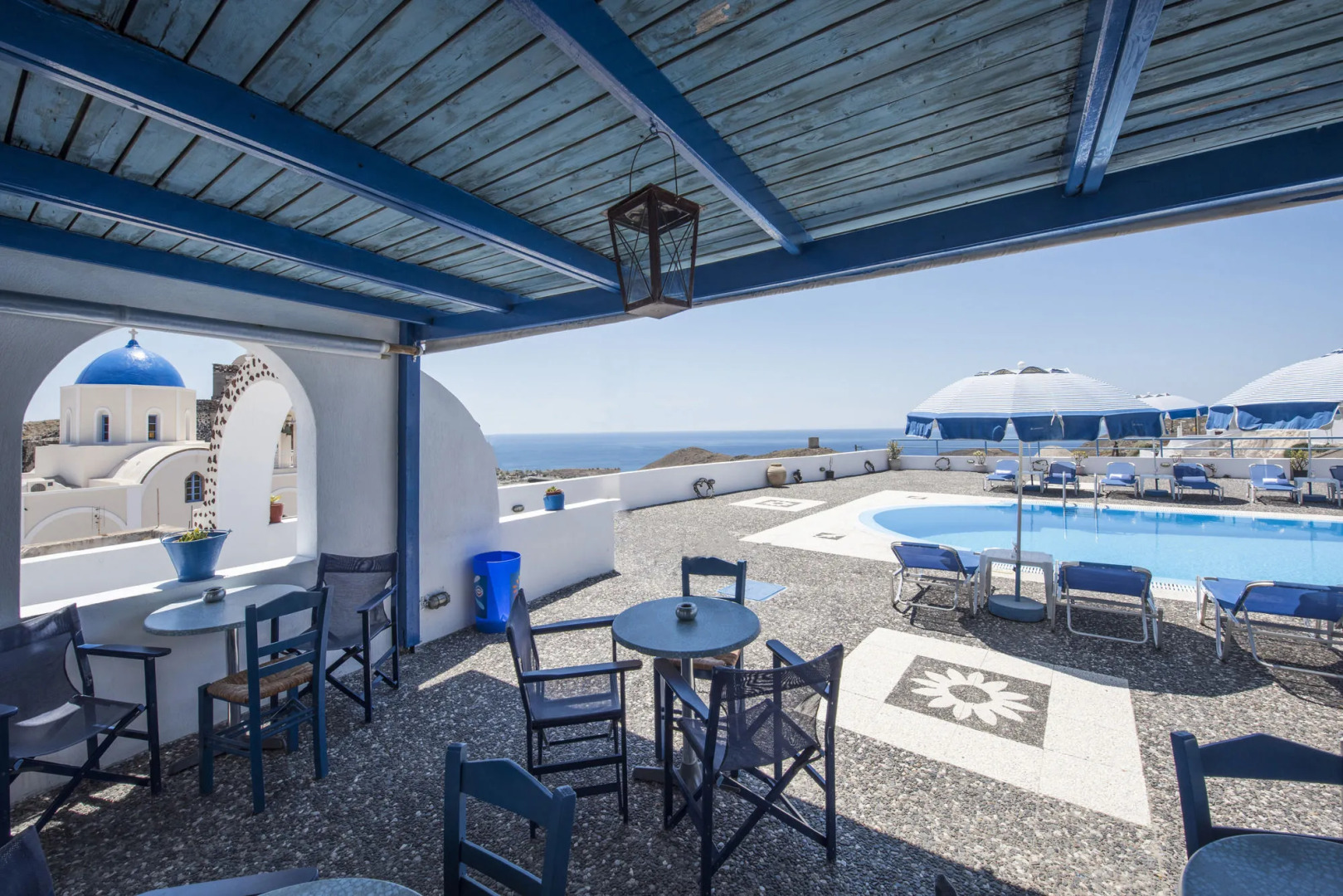 Foto - Thira's Dolphin