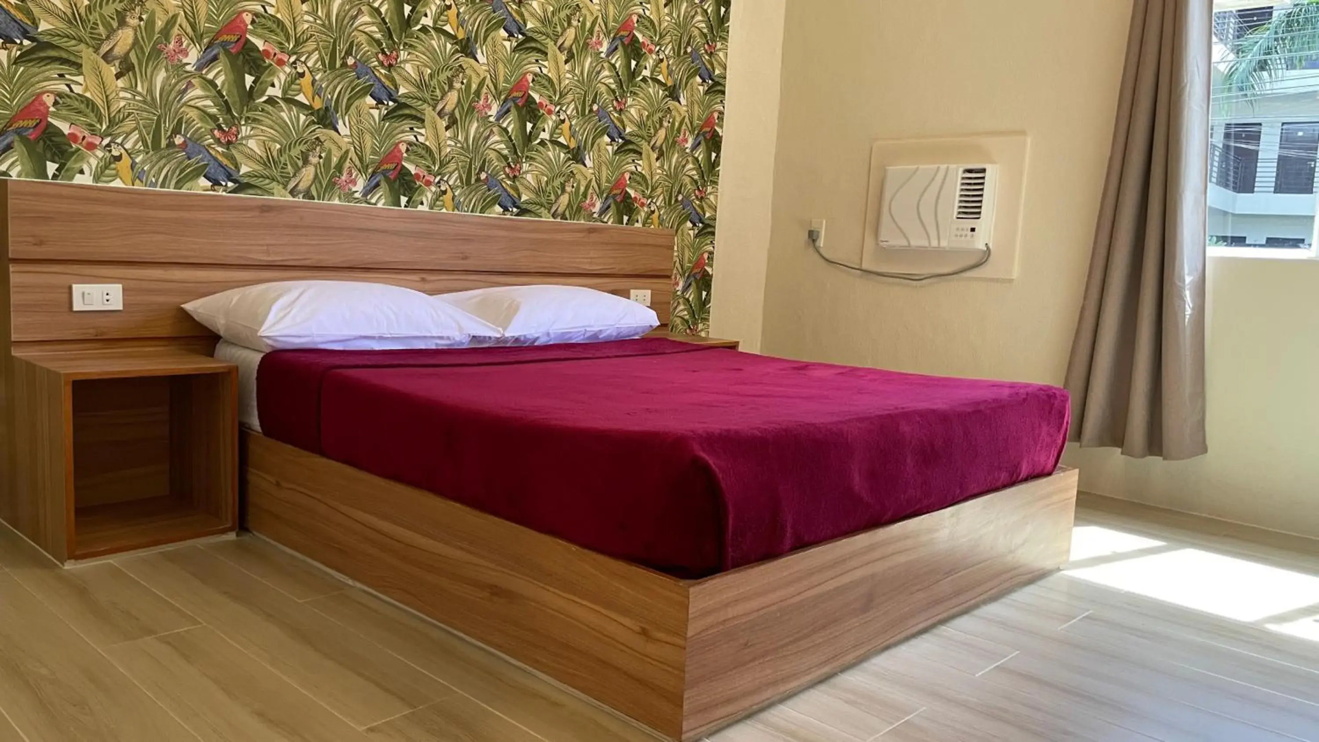 Foto - Red Knight Gardens