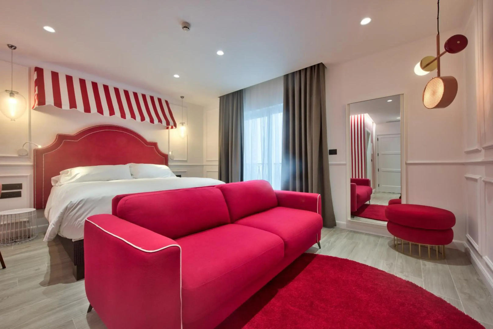 Photo - HOLM Boutique & SPA - IK Collection