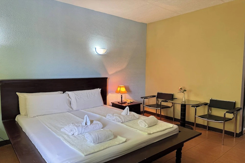 Ovemar Resort Hotel Near Vigan