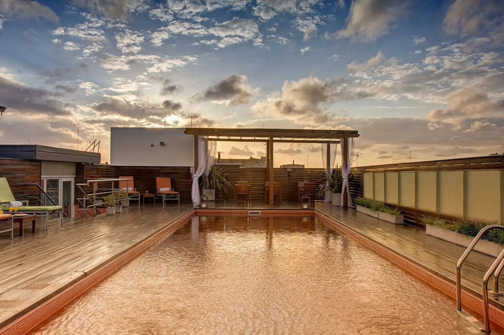 Foto - Broadway Hotel & Suites