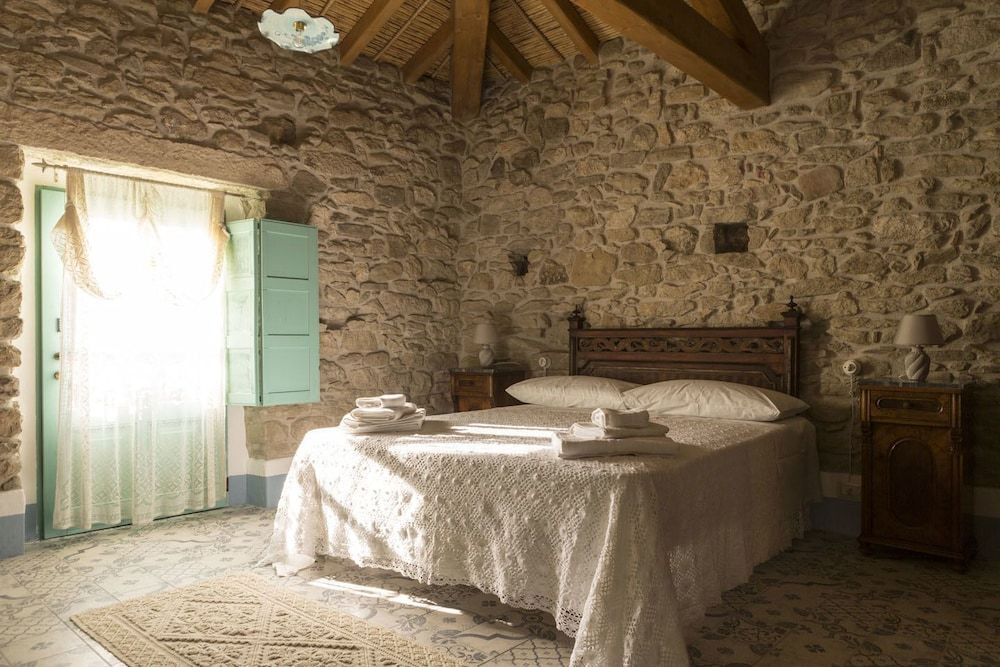 Photo - Cortis Antigas