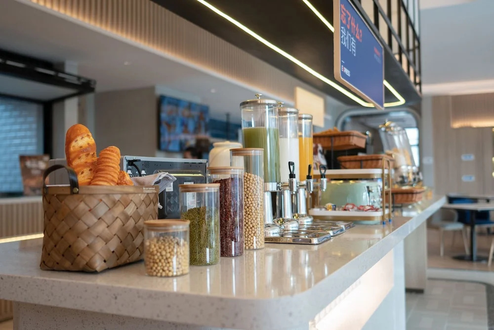 Photo - Holiday Inn Express Shanghai Hongqiao NECC by IHG